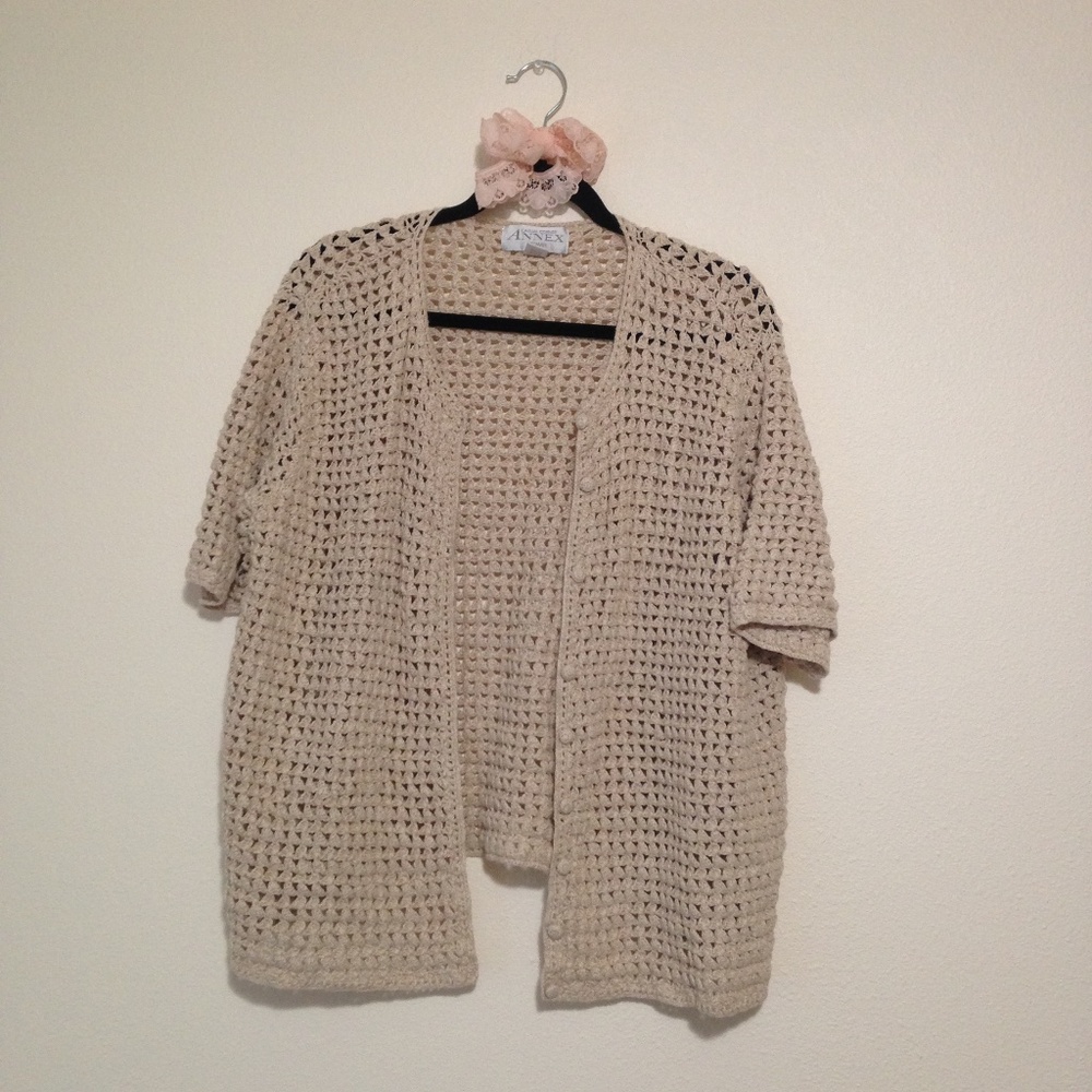 ANNEX Casual Corner Women’s Short Sleeve Tan Neutral Crochet Cardigan